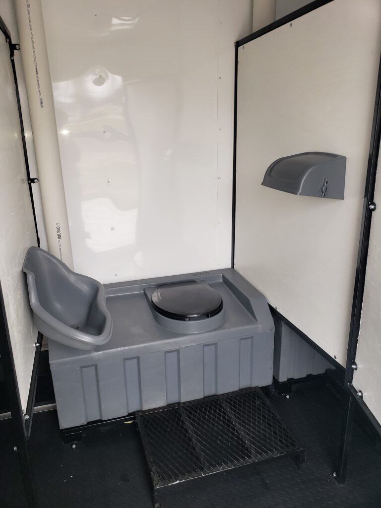 portable toilet rental